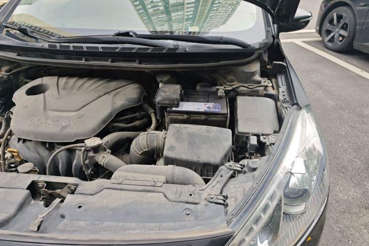 Used Kia K3 2013 1.6L Automatic GLS Engine Bay Left