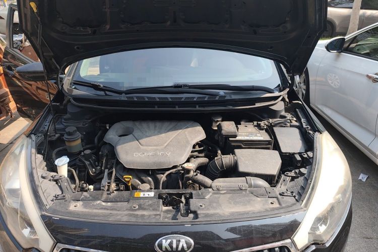 Used Kia K3 2013 1.6L Manual GL Engine Bay