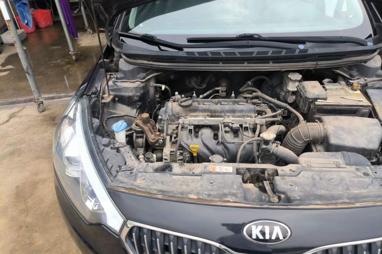 Used Kia K3 2013 1.6L Manual GLS Engine Bay Right