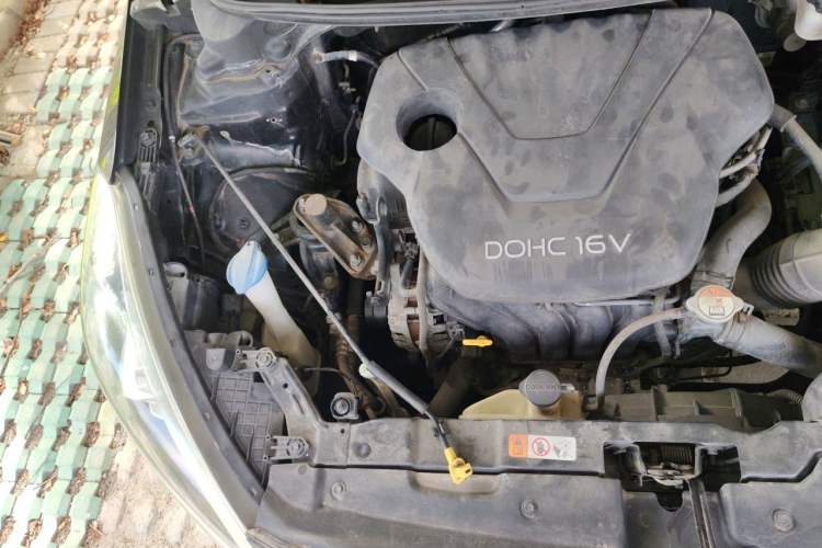 Used Kia K3 2013 1.6L Manual GLS Engine Bay Right