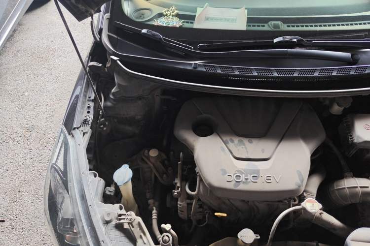Used Kia K3 2013 1.6L Automatic GLS Engine Bay Right