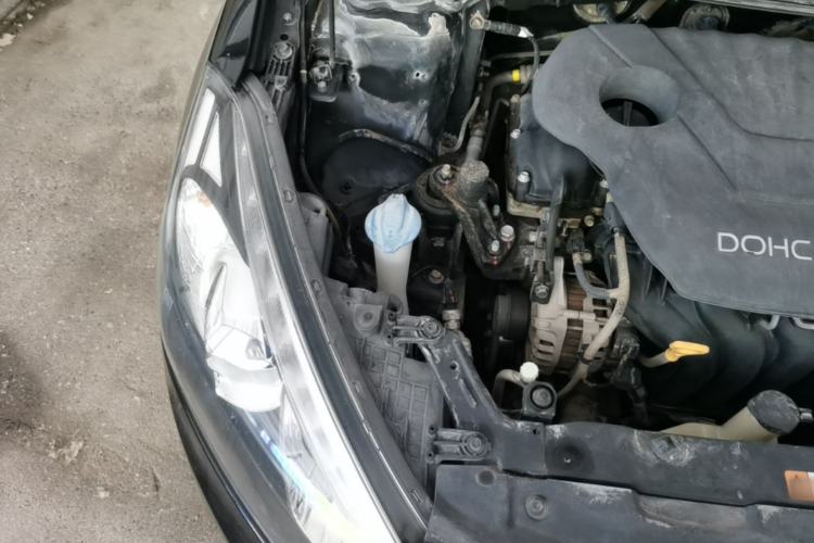 Used Kia K3 2013 1.6L Manual GLS Engine Bay Right