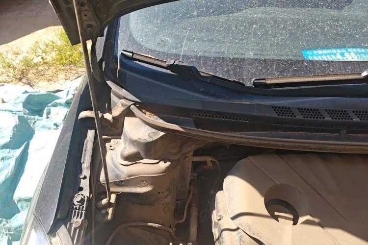 Used Kia K3 2013 1.6L Manual GLS Engine Bay Right
