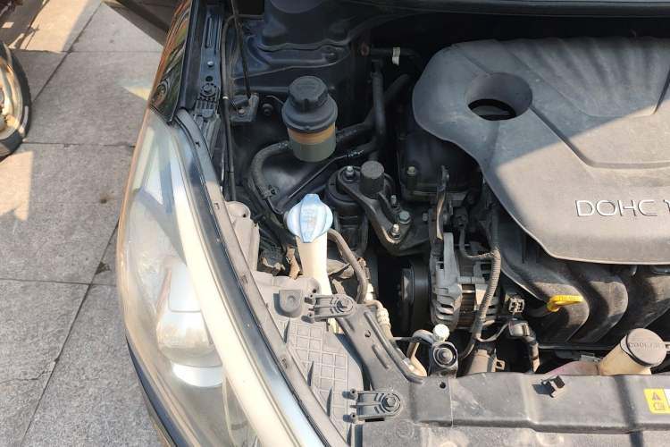Used Kia K3 2013 1.6L Manual GL Engine Bay Right