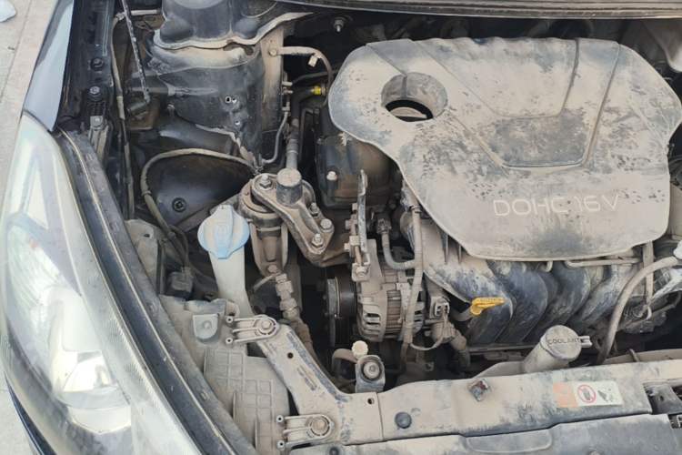 Used Kia K3 2013 1.6L Manual GLS Engine Bay Right