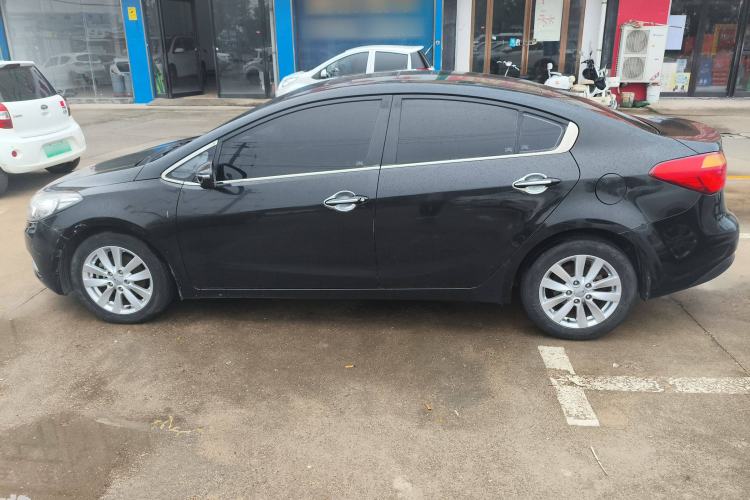 Used Kia K3 2013 1.6L Automatic GLS Exterior 5