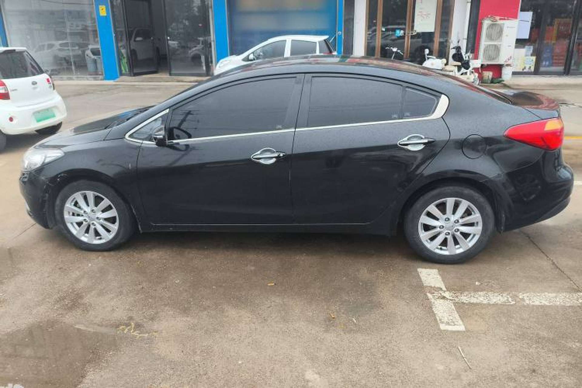 Used Kia K3 2013 1.6L Automatic GLS Exterior 5