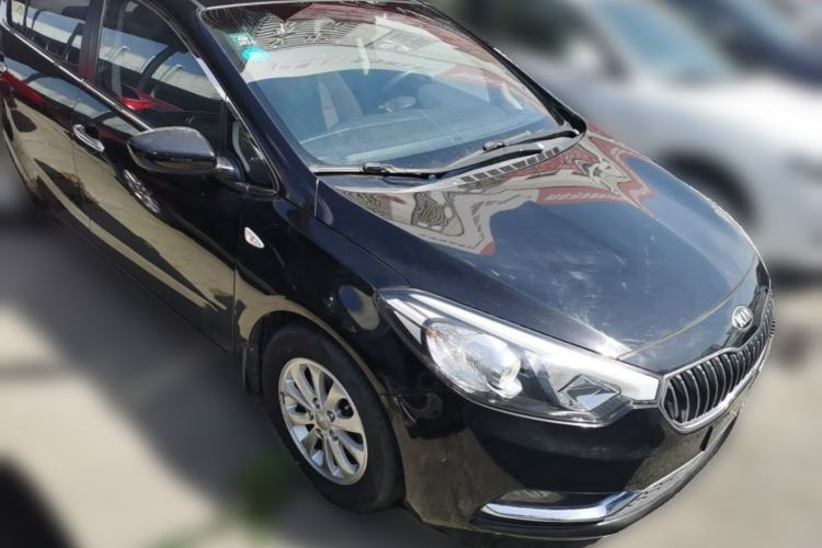 Used Kia K3 2013 1.6L Manual GL Front Right 45 Deg