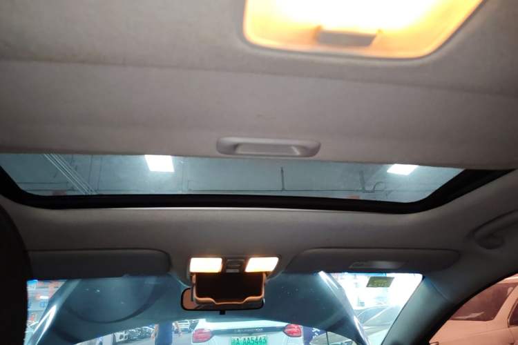 Used Kia K3 2013 1.6L Automatic GLS Headliner