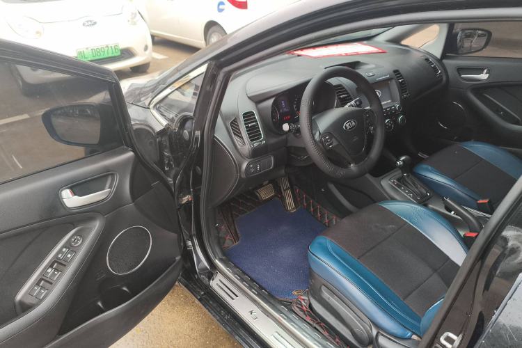 Used Kia K3 2013 1.6L Automatic GLS Interior 2