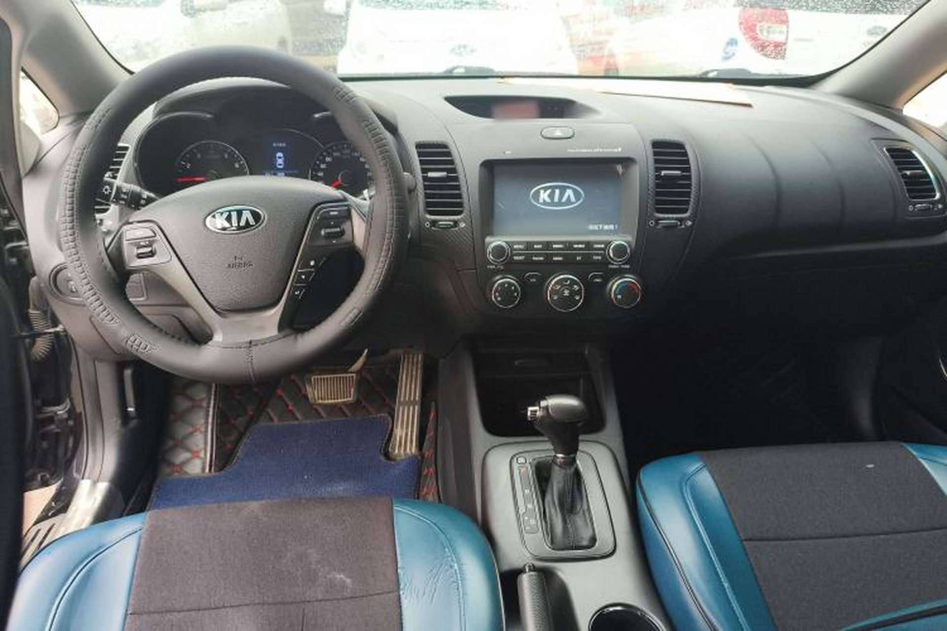 Used Kia K3 2013 1.6L Automatic GLS Interior 3