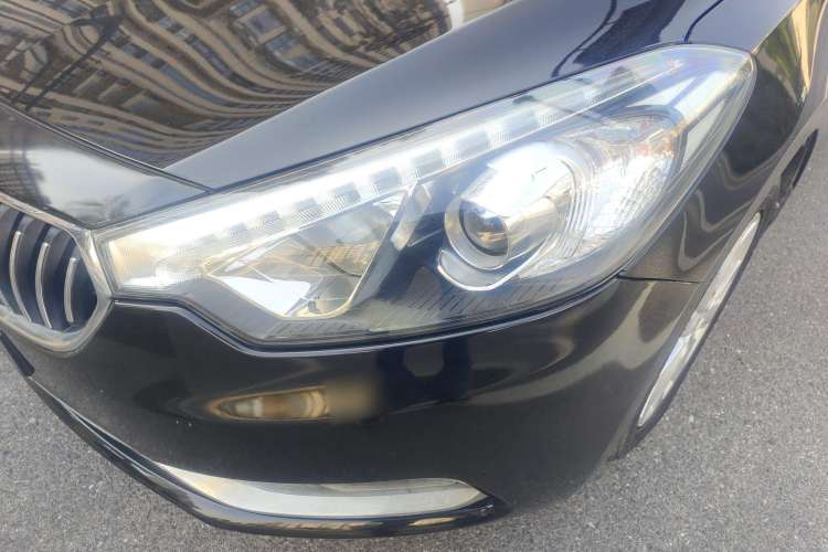 Used Kia K3 2013 1.6L Automatic DLX Left Front Headlight