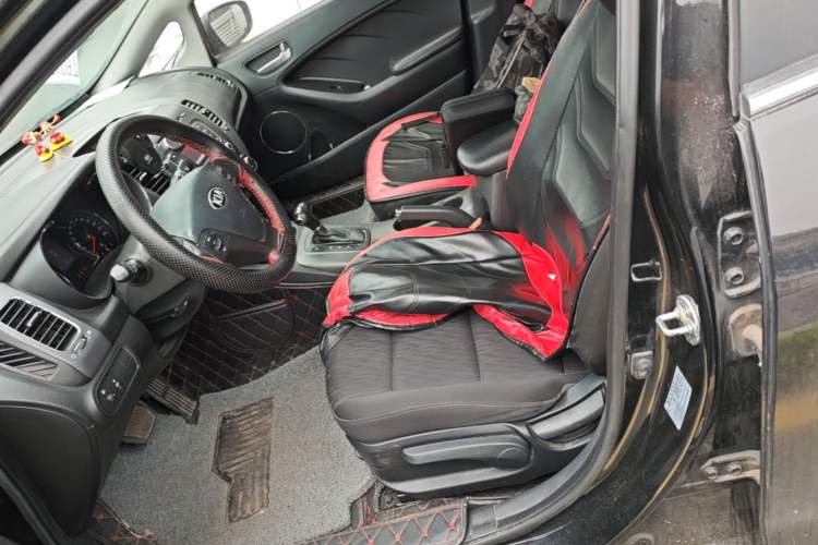 Used Kia K3 2013 1.6L Automatic GLS Left Front Seat