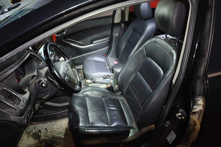 Used Kia K3 2013 1.6L Automatic Premium Left Front Seat