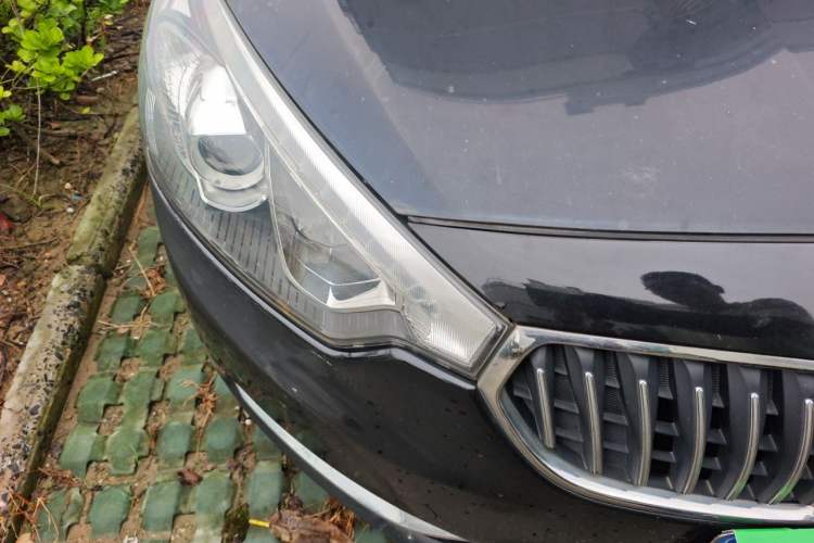 Used Kia K3 2013 1.6L Automatic GLS Right Front Headlight