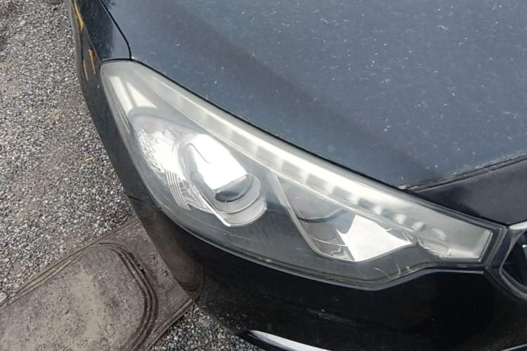 Used Kia K3 2013 1.8L Automatic Premium Right Front Headlight
