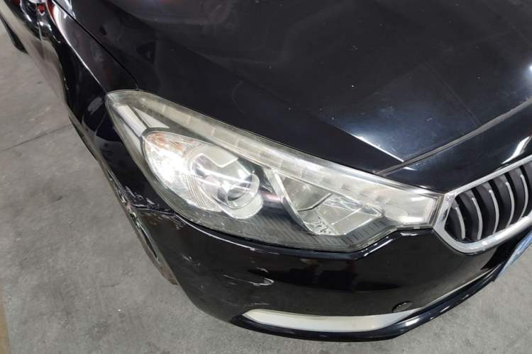Used Kia K3 2013 1.6L Automatic GLS Right Front Headlight