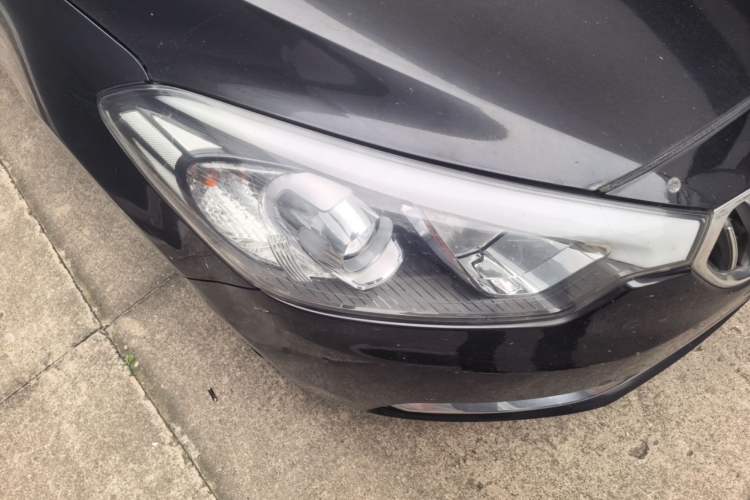 Used Kia K3 2013 1.6L Automatic GL Right Front Headlight