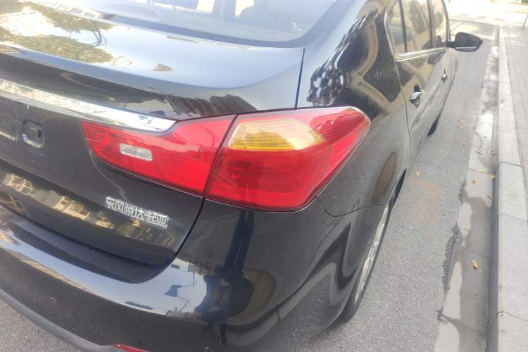 Used Kia K3 2013 1.6L Automatic DLX Right Rear Taillight