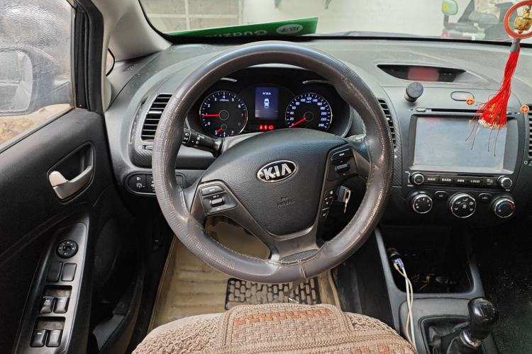 Used Kia K3 2013 1.6L Manual GL Steering Wheel