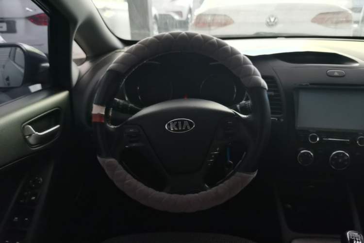 Used Kia K3 2013 1.6L Manual GLS Steering Wheel