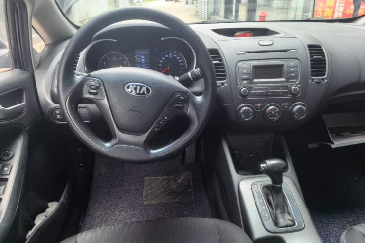 Used Kia K3 2013 1.6L Automatic GL Steering Wheel