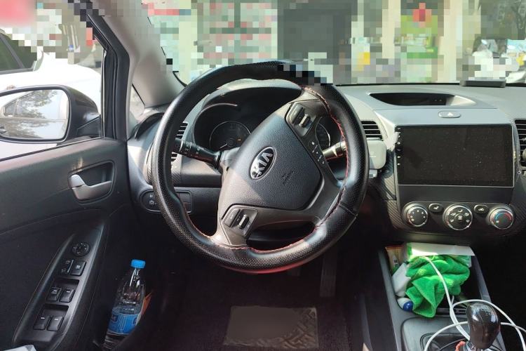 Used Kia K3 2013 1.6L Manual GL Steering Wheel