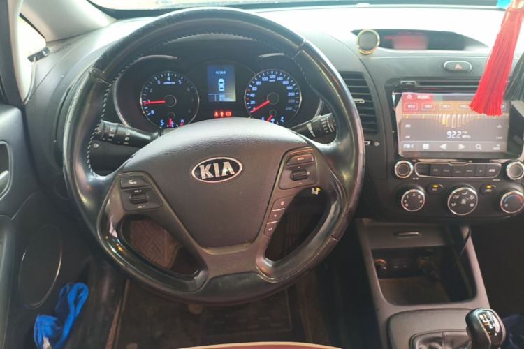 Used Kia K3 2013 1.6L Manual GLS Steering Wheel