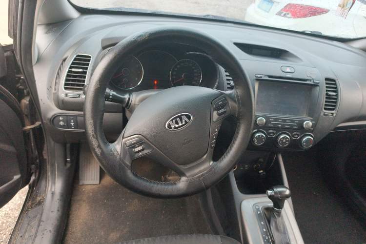 Used Kia K3 2013 1.6L Automatic GL Steering Wheel