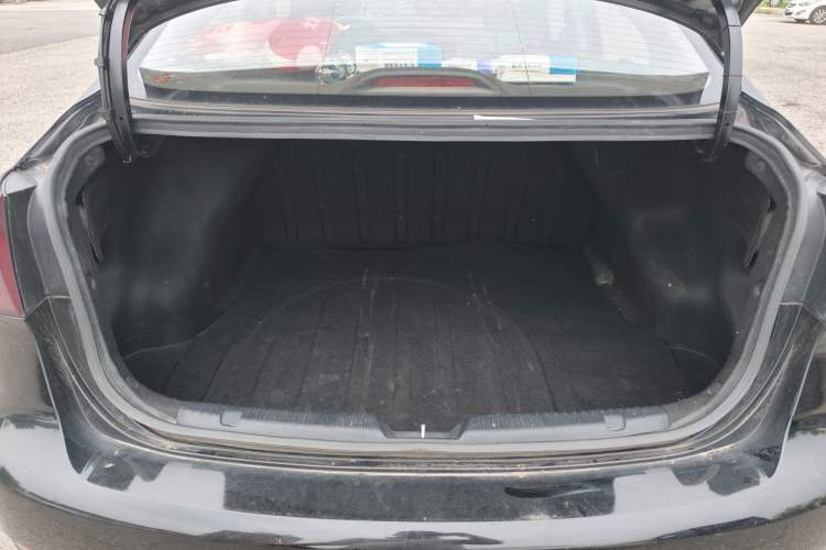 Used Kia K3 2013 1.6L Automatic GL Trunk