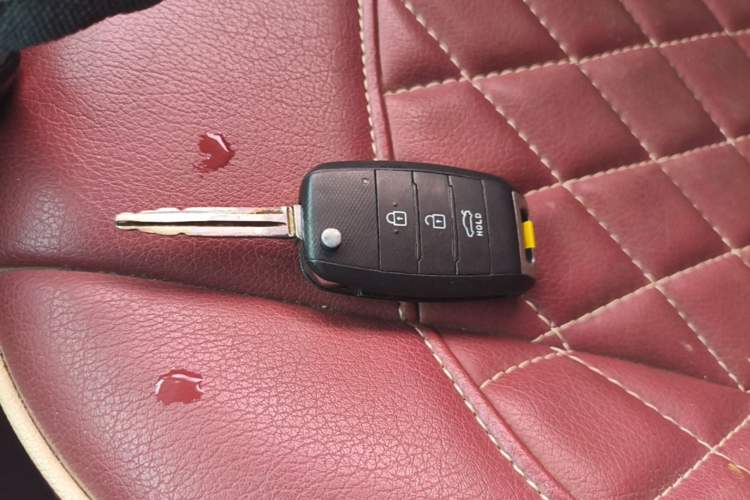 Used Kia K3 2013 1.6L Manual GLS Vehicle Key