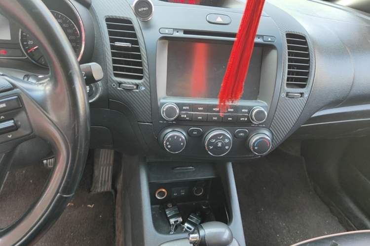 Used Kia K3 2013 1.6L Automatic GLS Audio And AC Panel