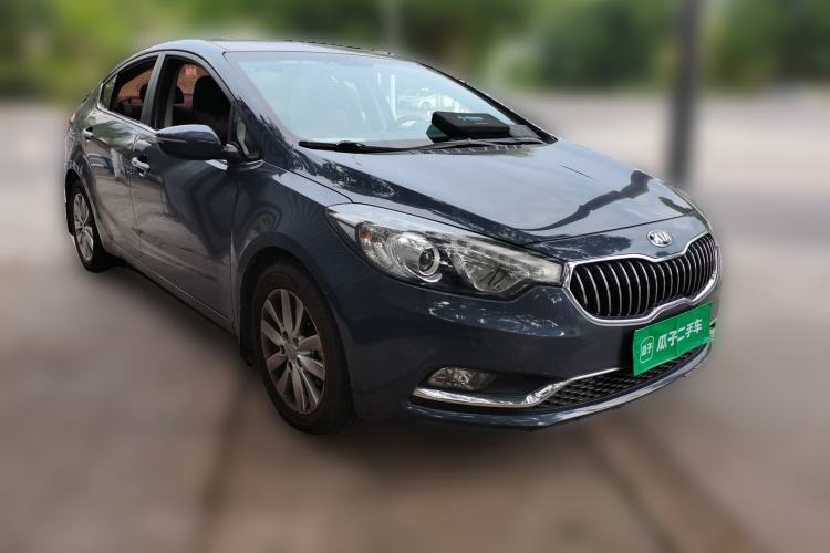 Used Kia K3 2013 1.6L Automatic GLS Front Right 45 Deg