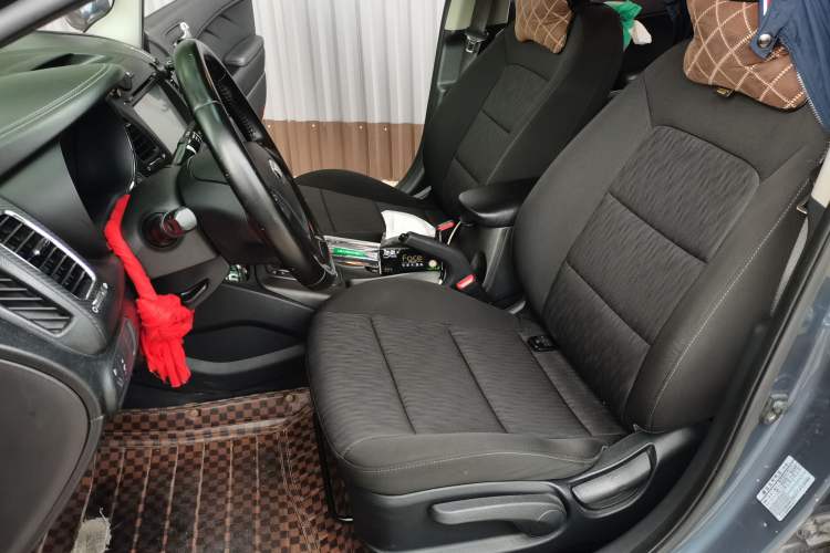 Used Kia K3 2013 1.6L Automatic GLS Left Front Seat