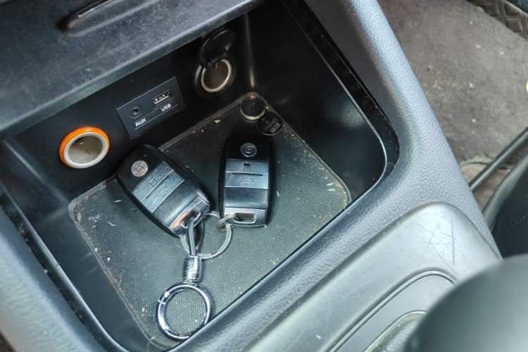 Used Kia K3 2013 1.6L Automatic GLS Vehicle Key