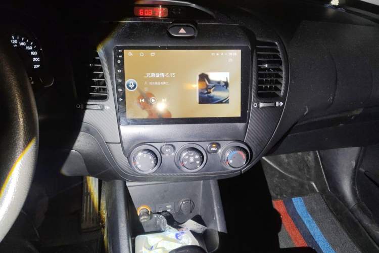 Used Kia K3 2013 1.6L Automatic GL Audio And AC Panel
