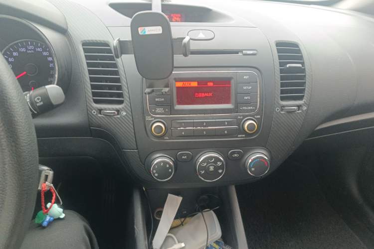 Used Kia K3 2013 1.6L Manual GL Audio And AC Panel
