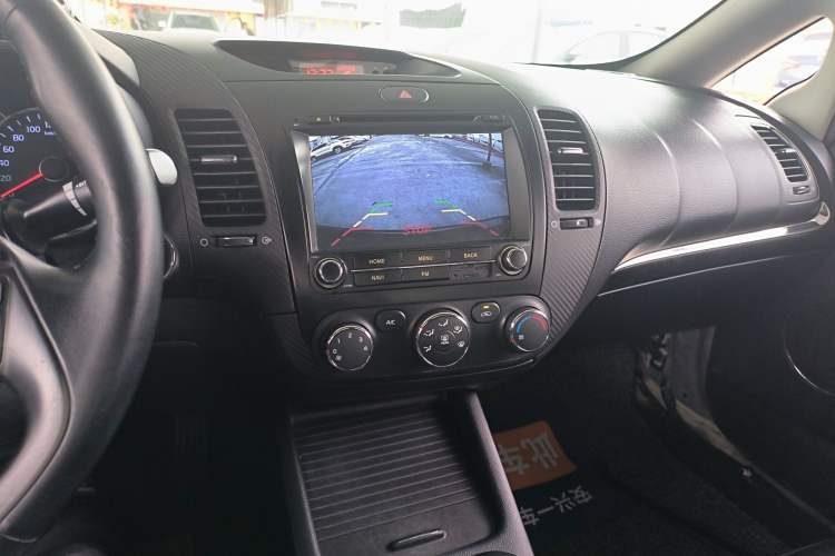 Used Kia K3 2013 1.6L Automatic GLS Audio And AC Panel