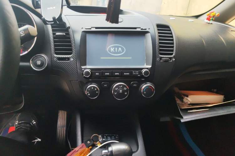 Used Kia K3 2013 1.6L Automatic GLS Audio And AC Panel