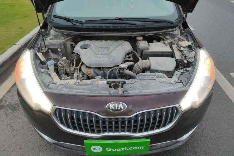 Used Kia K3 2013 1.6L Manual GLS Engine Bay