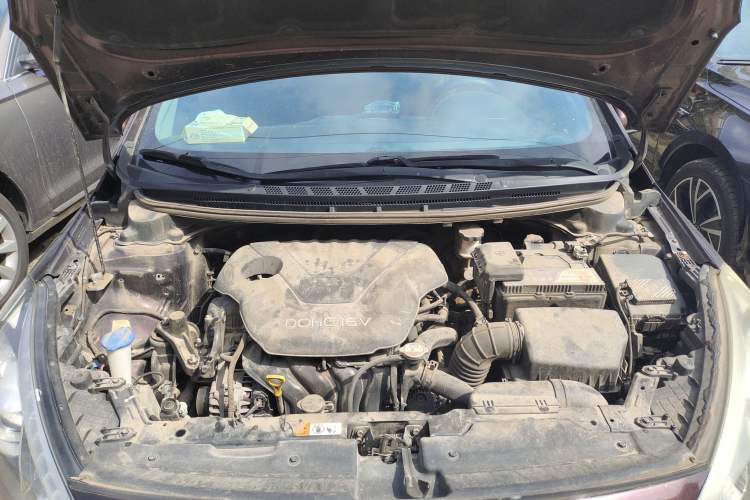 Used Kia K3 2013 1.6L Automatic GLS Engine Bay