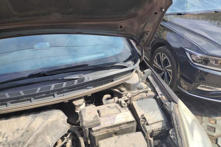 Used Kia K3 2013 1.6L Automatic GLS Engine Bay Left