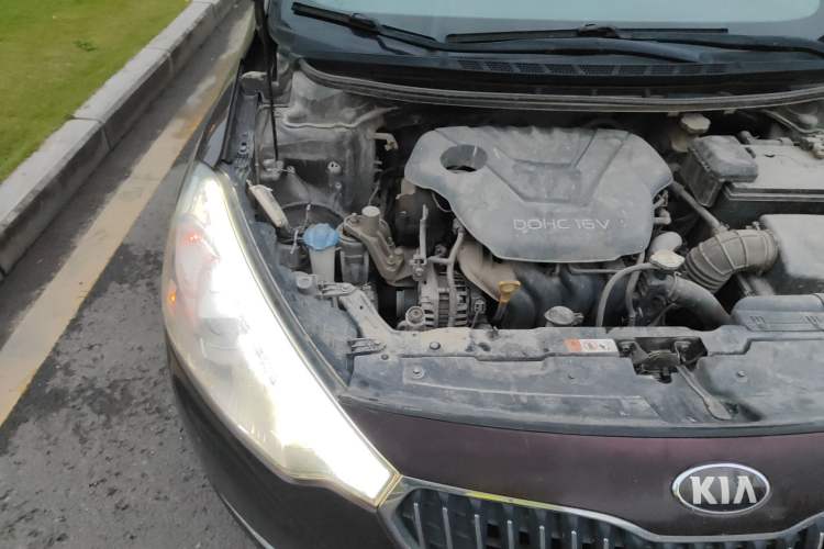Used Kia K3 2013 1.6L Manual GLS Engine Bay Right