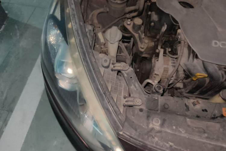 Used Kia K3 2013 1.6L Automatic GL Engine Bay Right