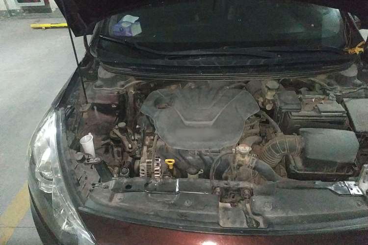Used Kia K3 2013 1.6L Automatic GLS Engine Bay Right