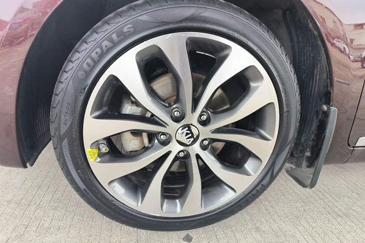Used Kia K3 2013 1.6L Automatic GLS Exterior 1