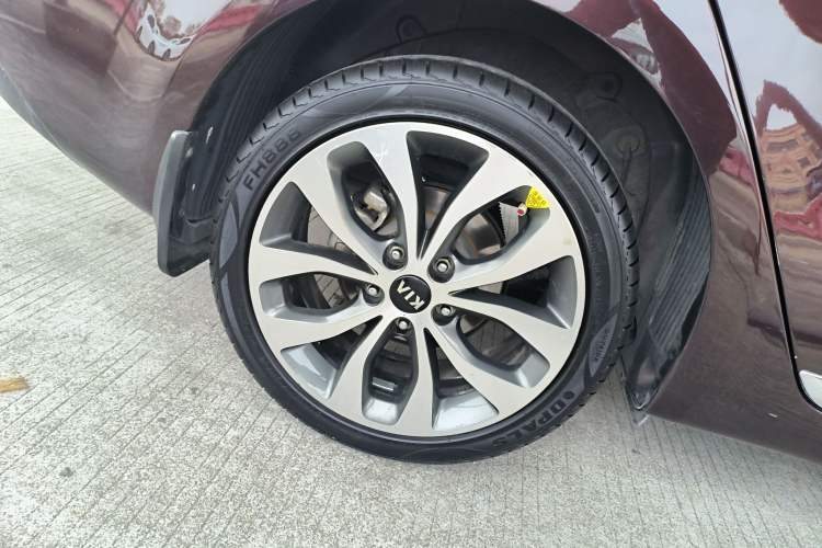 Used Kia K3 2013 1.6L Automatic GLS Exterior 2