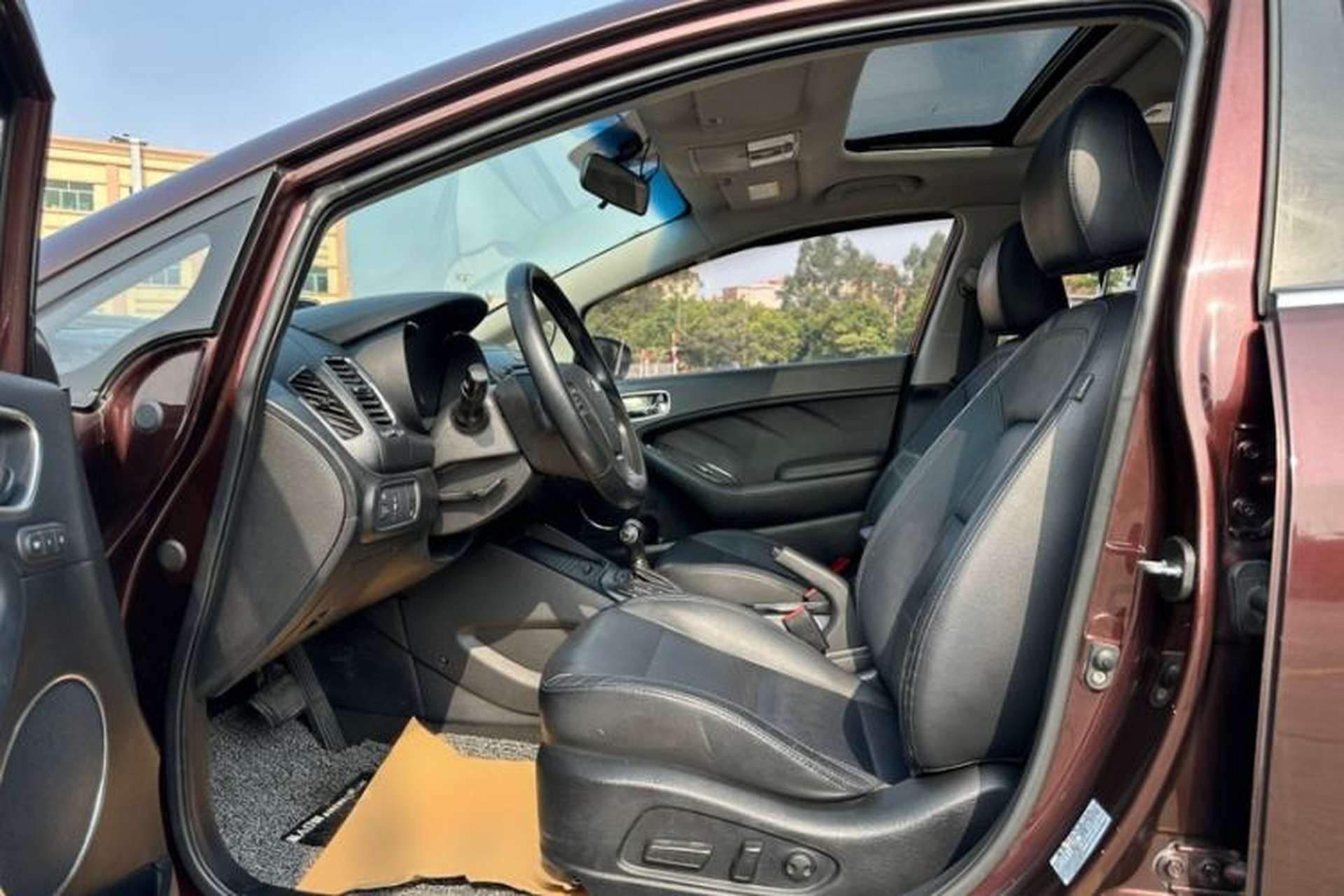 Used Kia K3 2013 1.6L Automatic GLS Exterior 6