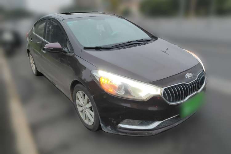 Used Kia K3 2013 1.6L Manual GLS Front Right 45 Deg