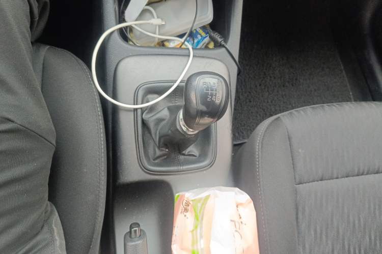 Used Kia K3 2013 1.6L Manual GL Gear Lever